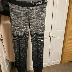 Nike Pro Hyper Warm